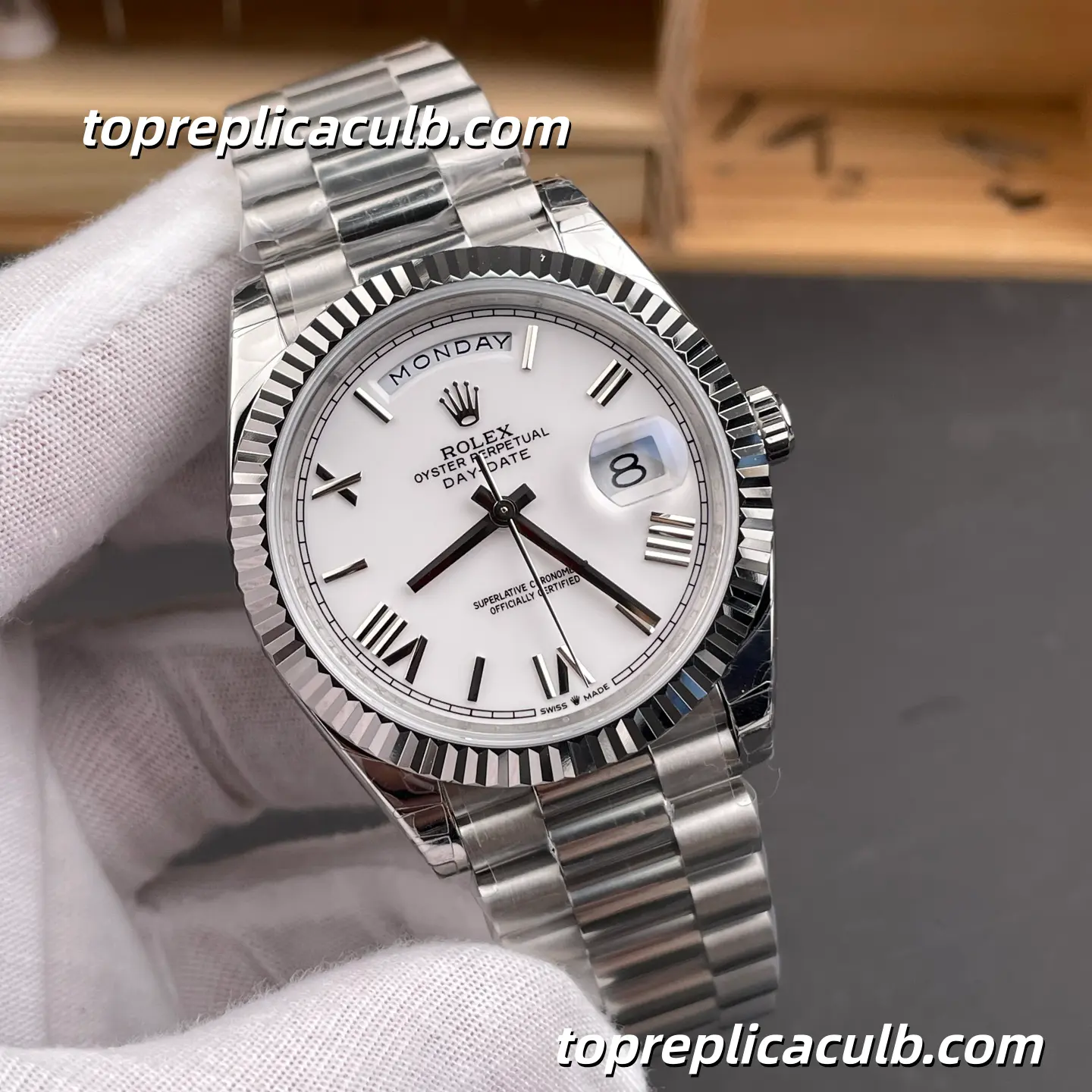 Rolex Day-Date M228239-0046 40MM White Dial President Bracelet Super Clone Watch with Day and Date Display - Image 4