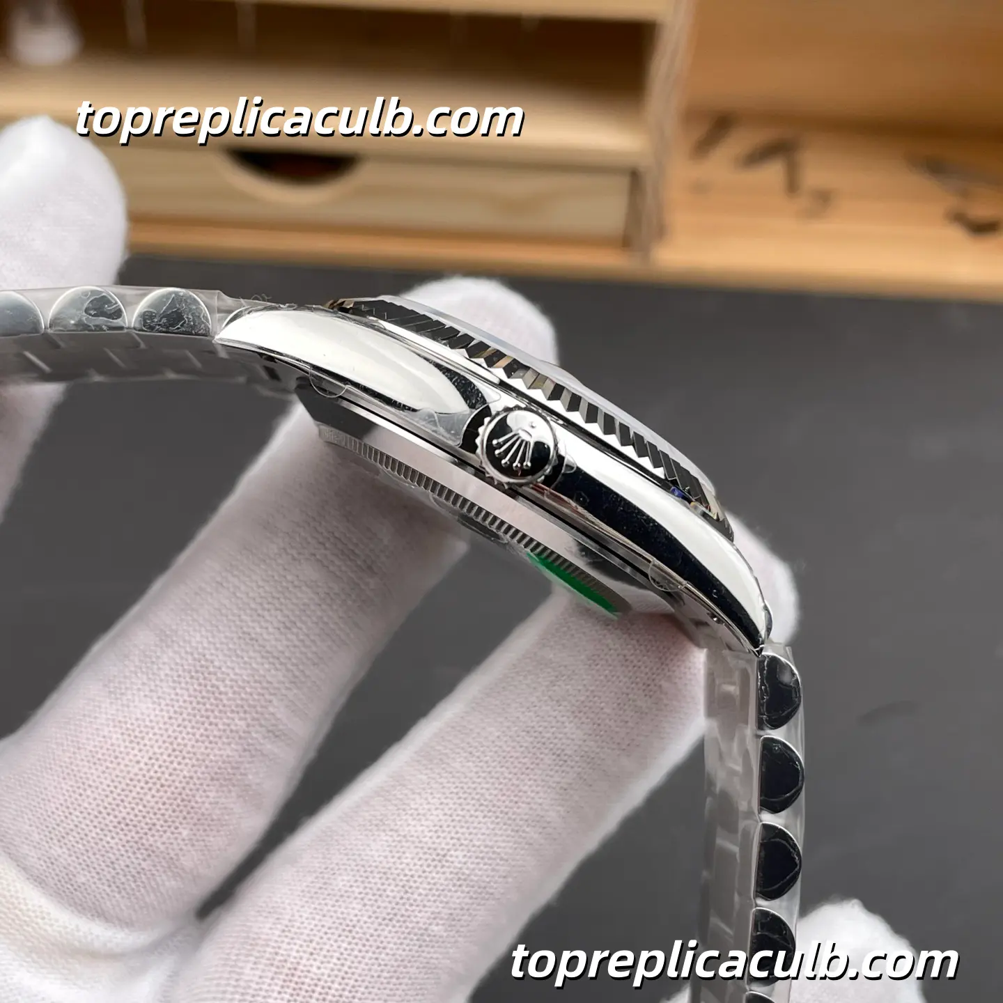 Rolex Day-Date M228239-0046 40MM White Dial President Bracelet Super Clone Watch with Day and Date Display - Image 5
