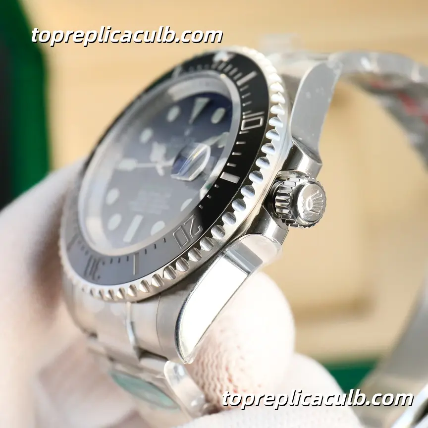 Rolex Deepsea Sea-Dweller 44MM 136660-0005 D-Blue Dial Oyster Bracelet Super Clone Watch with 3235 Movement - Image 7