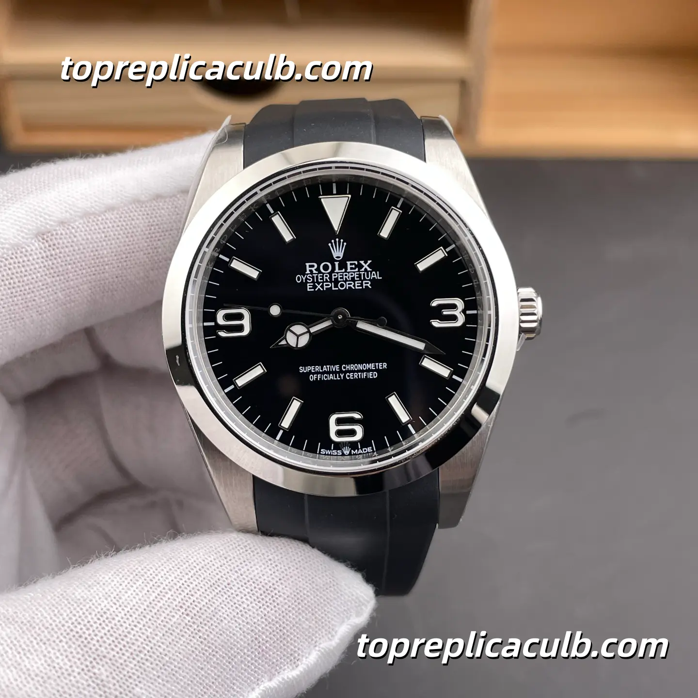 Rolex Explorer 39MM 214270-0003 Black Dial Rubber Strap Super Clone Watch with 3132 Movement