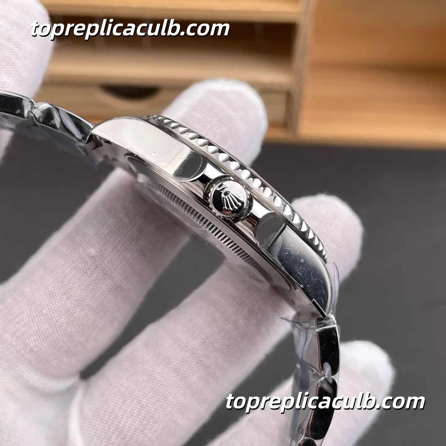 Rolex GMT-Master II “Coke” 16710 40MM Black Dial Red & Black Bezel Oyster Bracelet Super Clone Watch - Image 5