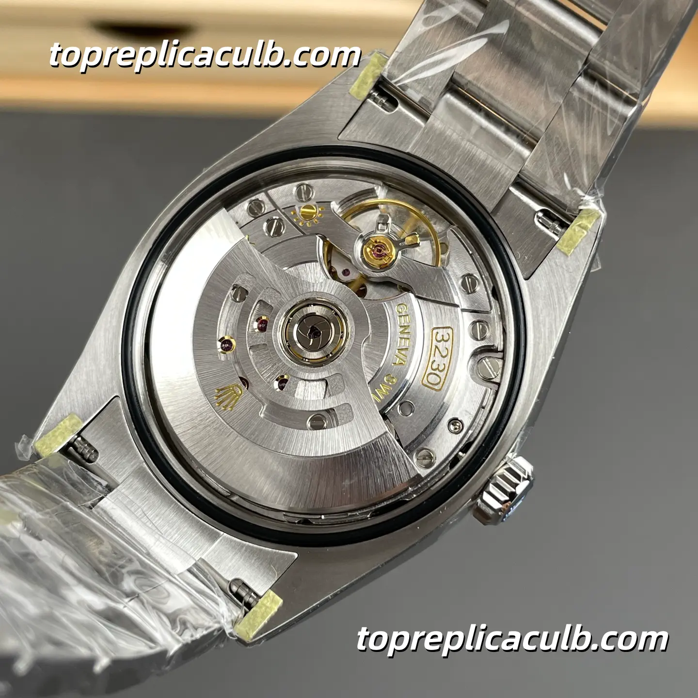 Rolex Oyster Perpetual 36MM 126000-0005 Green Dial Oyster Bracelet Super Clone Watch with 3230 Movement - Image 7