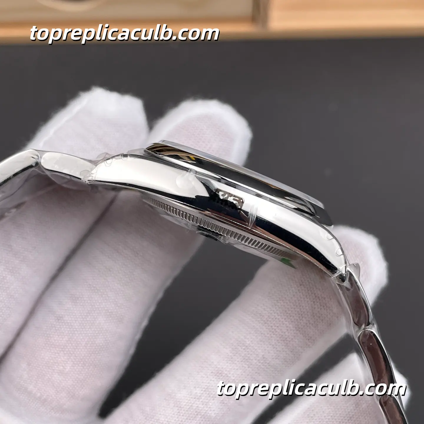Rolex Oyster Perpetual 36MM 126000-0005 Green Dial Oyster Bracelet Super Clone Watch with 3230 Movement - Image 6