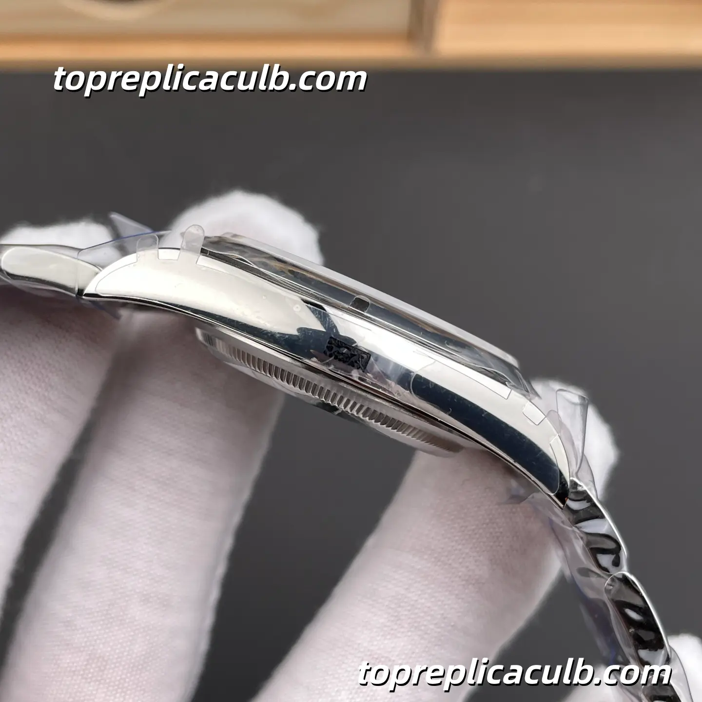 Rolex Oyster Perpetual 39MM 114300-0004 White Dial Oyster Bracelet Super Clone Watch with 3132 Movement - Image 6
