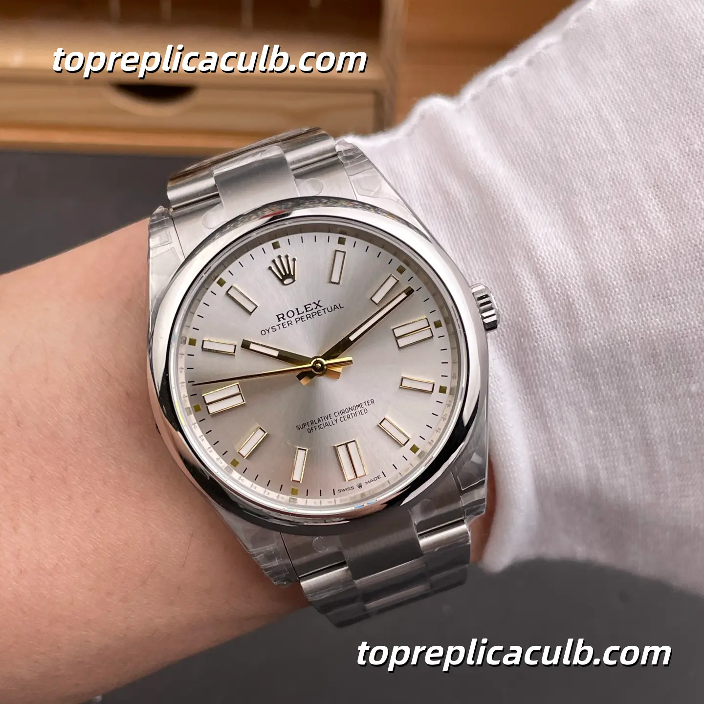 Rolex Oyster Perpetual 41MM 134300-0001 Silver Dial Oyster Bracelet Super Clone Watch with 3230 Movement - Image 2