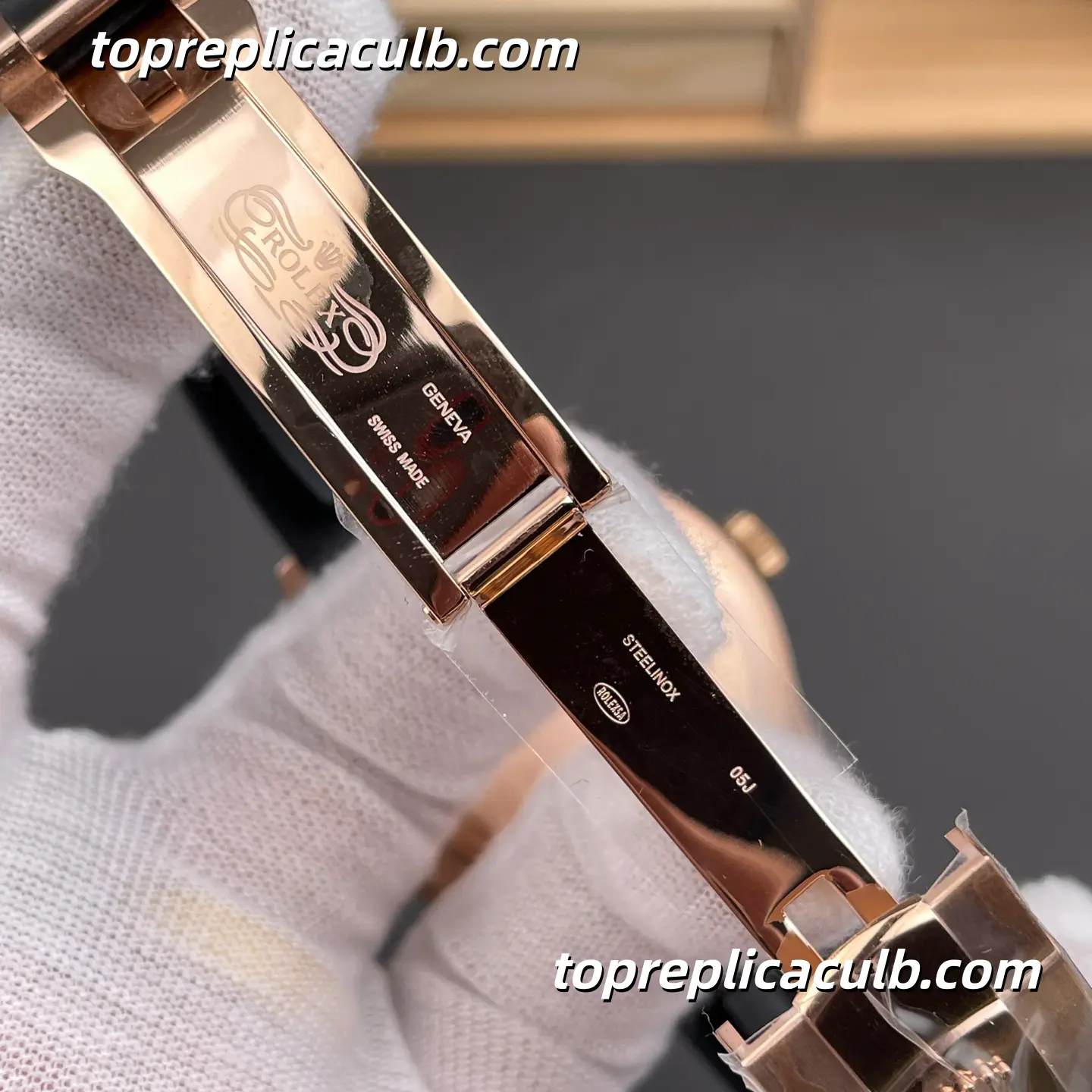 Rolex Sky-Dweller 42MM M336235-0004 Rose Gold Black Dial Oysterflex Super Clone Watch with Annual Calendar and GMT Function - Image 7