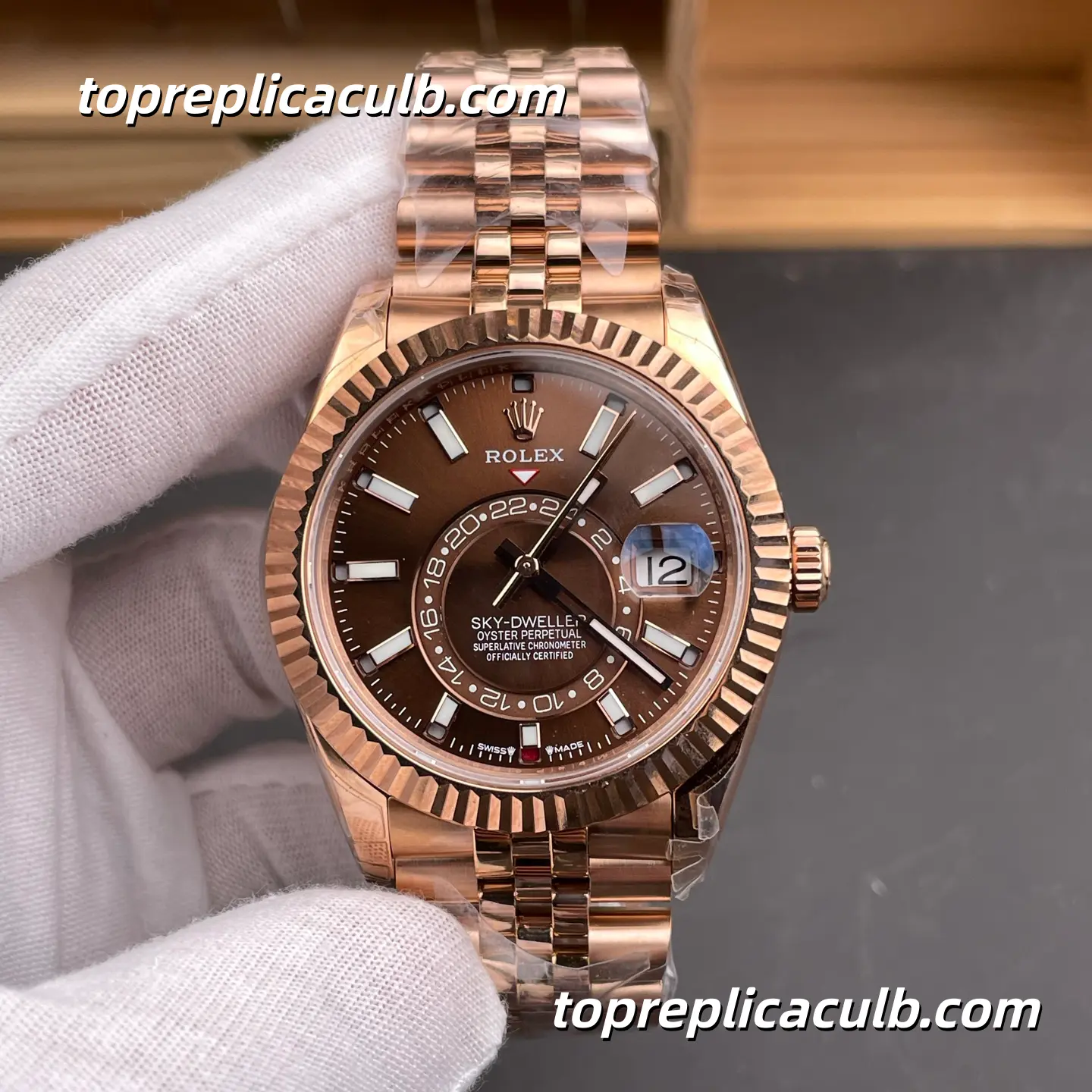 Rolex Sky-Dweller M336935-0006 42MM Everose Gold Chocolate Dial Jubilee Bracelet Super Clone Watch with GMT and Annual Calendar