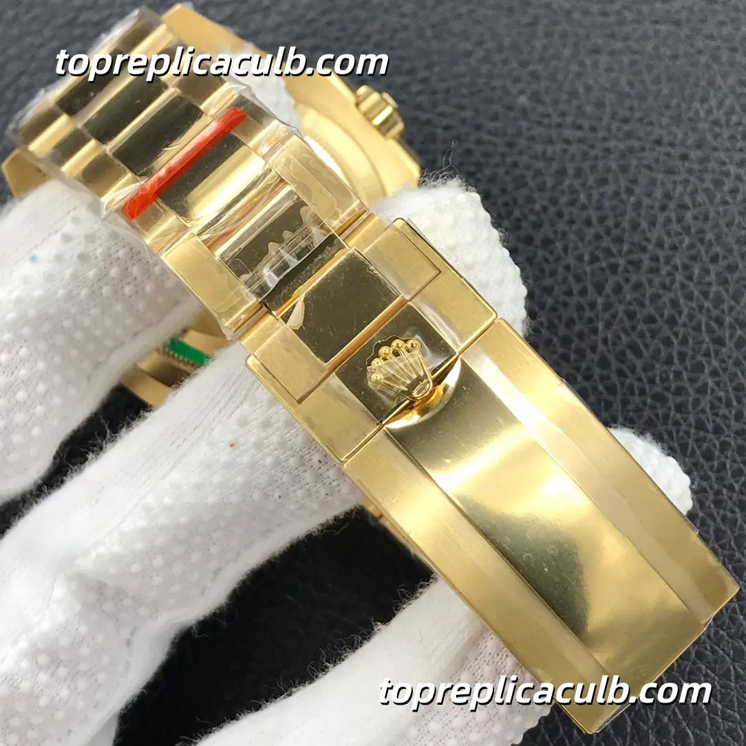 Rolex Submariner 126618LB-0002 41MM Blue Dial Blue Ceramic Bezel Yellow Gold Super Clone Watch with 3235 Movement - Image 9