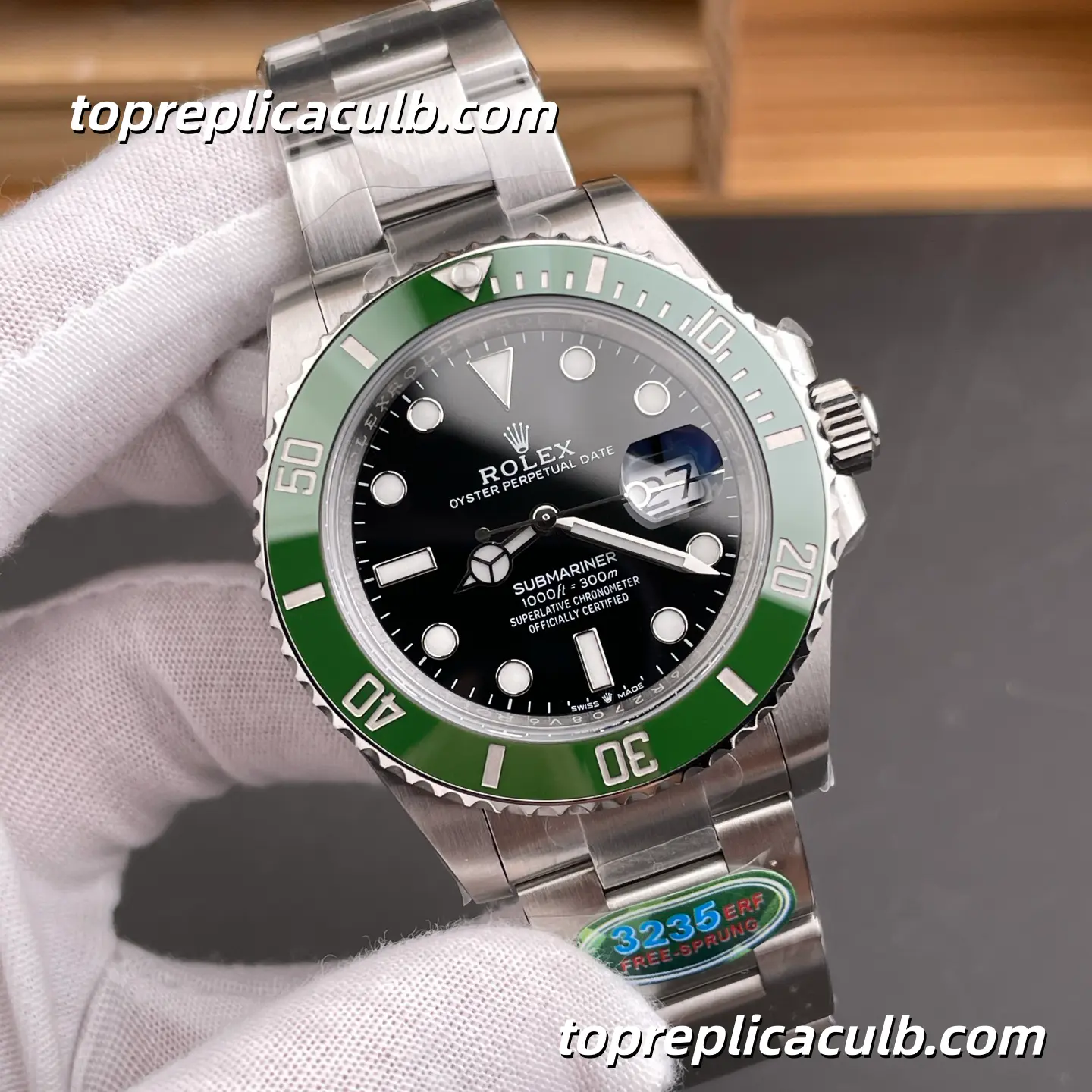 Rolex Submariner Date 126610LV-0002 41MM Black Dial Green Ceramic Bezel Stainless Steel Oyster Bracelet Super Clone Watch with 3235 Movement - Image 4