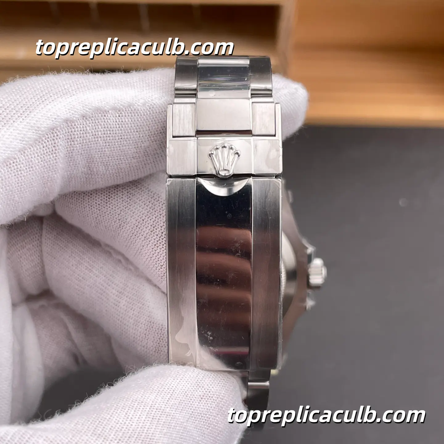 Rolex Submariner Date 126619LB-0003 41MM Black Dial Blue Ceramic Bezel White Gold Oyster Bracelet Super Clone Watch with 3235 Movement - Image 9