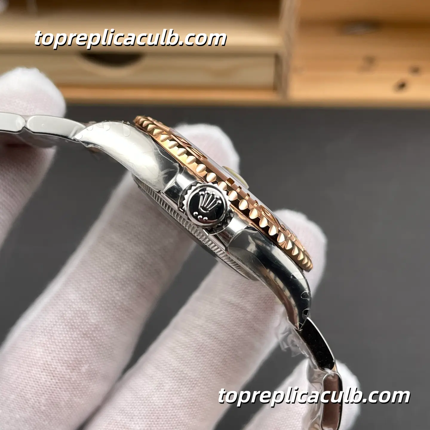 Rolex Yacht-Master 40MM 126621-0001 Chocolate Dial Oyster Bracelet Everose Rolesor Super Clone Watch with 3235 Movement - Image 5