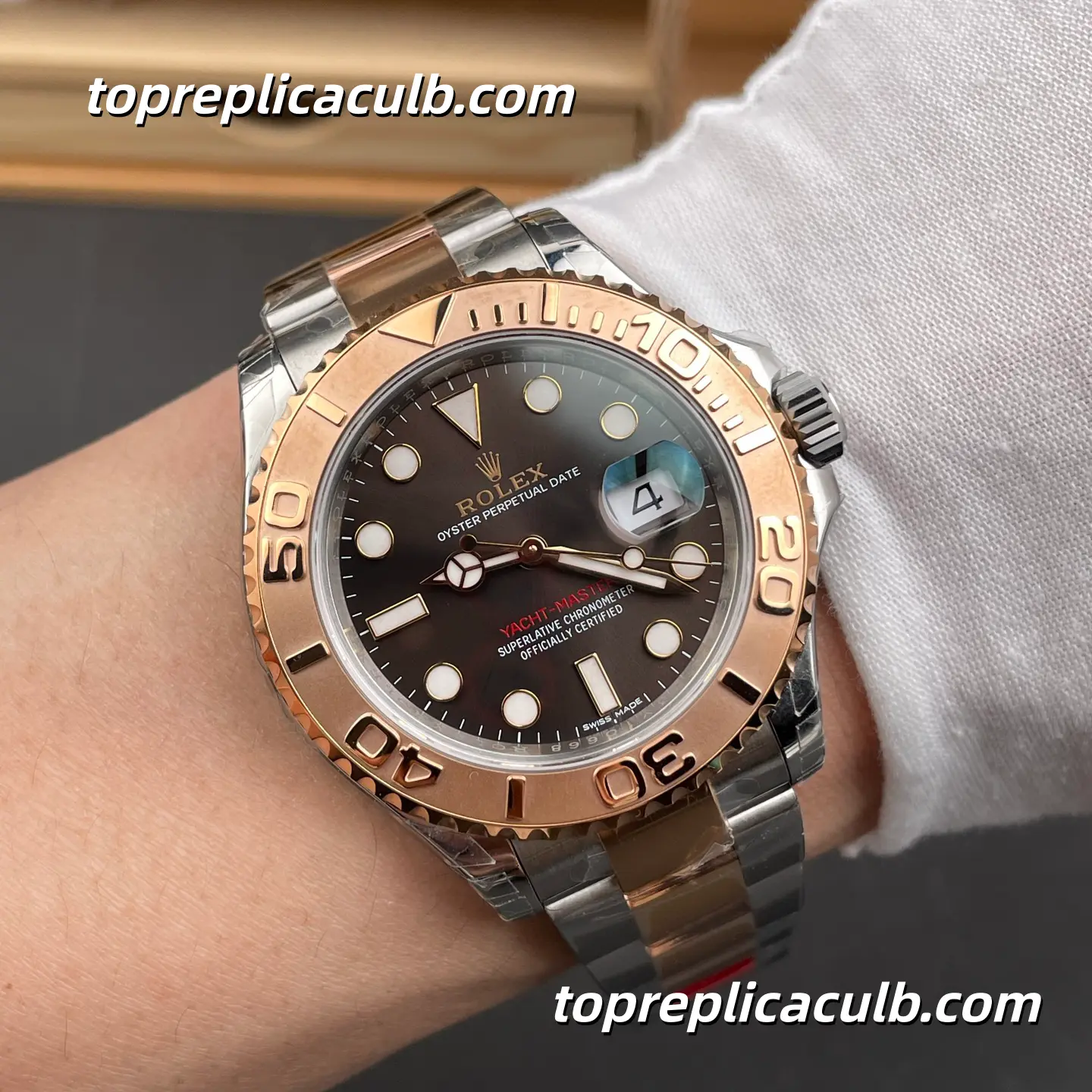 Rolex Yacht-Master 40MM 126621-0001 Chocolate Dial Oyster Bracelet Everose Rolesor Super Clone Watch with 3235 Movement - Image 2