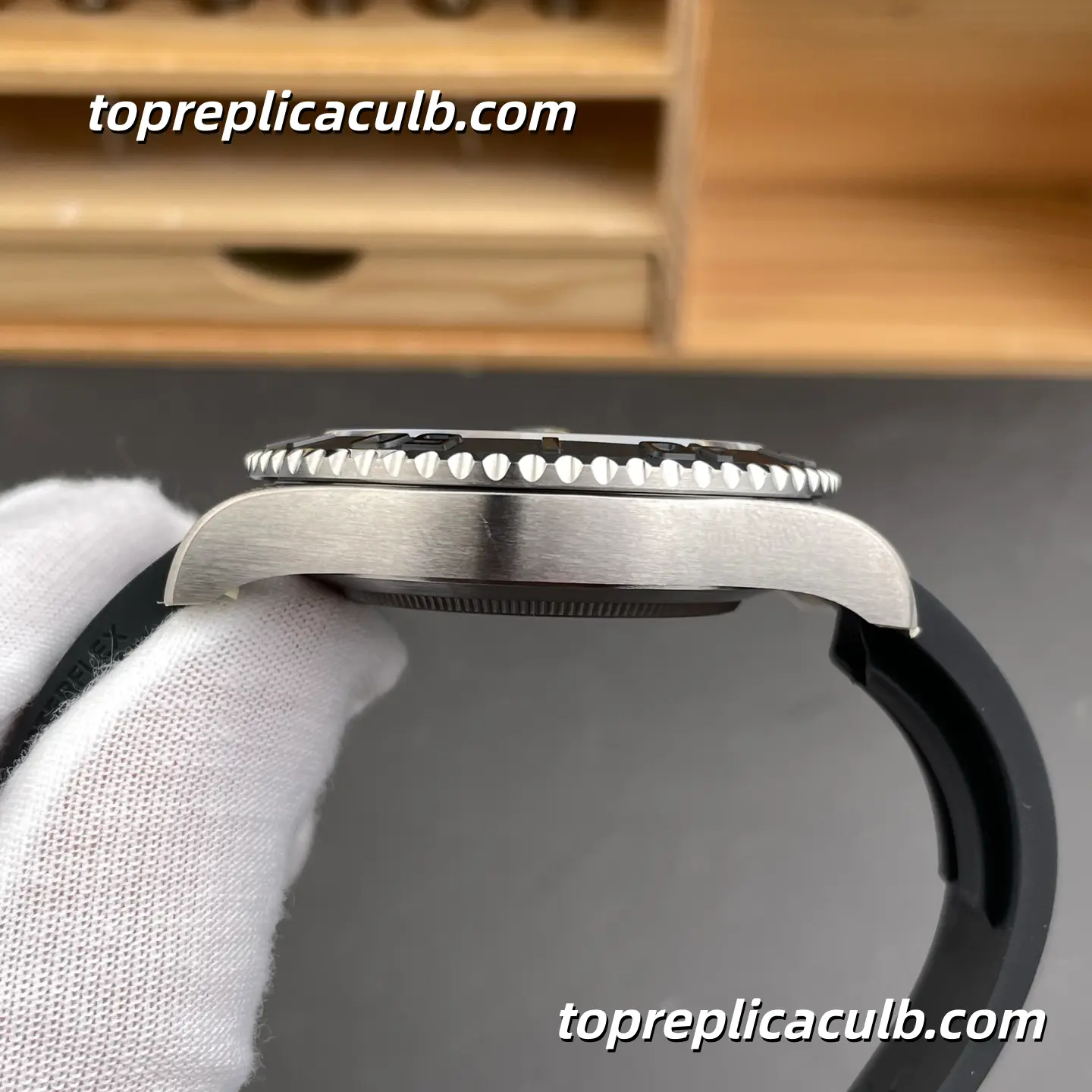 Rolex Yacht-Master 42MM 226659-0002 Black Dial Oysterflex Bracelet White Gold Super Clone Watch with 3235 Movement - Image 6