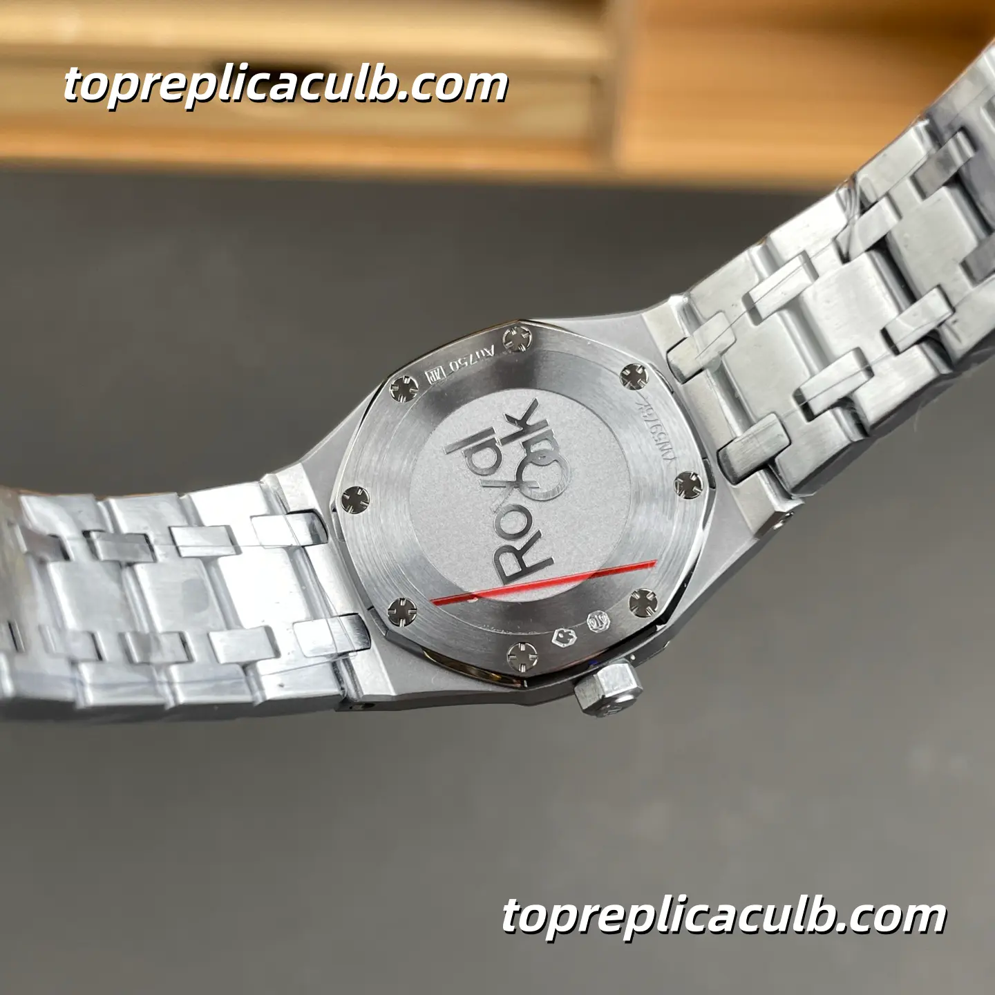 TW Factory Audemars Piguet Royal Oak Mini Frosted Gold 23MM 67630BC.GG.1312BC.01 White Gold “Grande Tapisserie” Dial Frosted Bracelet Super Clone Watch with Quartz Movement - Image 9
