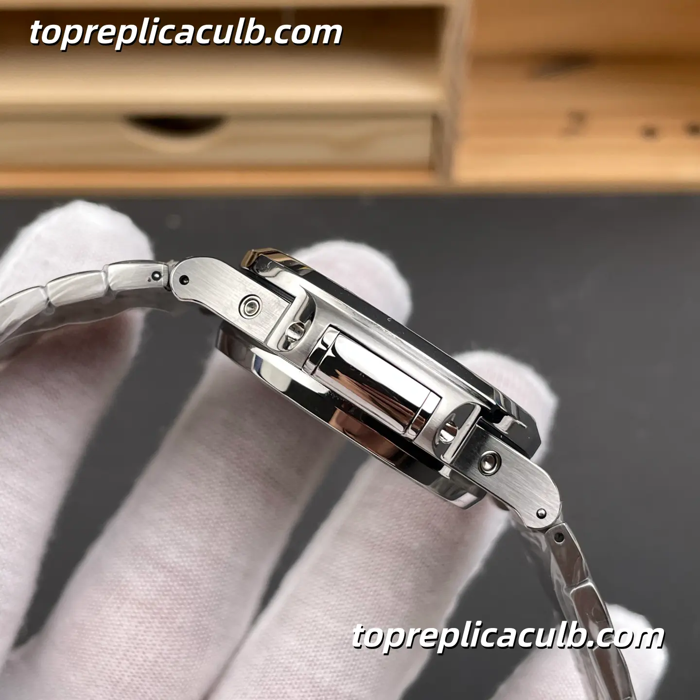 TW Factory Patek Philippe Nautilus Series 5740/1G-001 Super Clone Watch 40mm Blue Dial Stainless Steel Case and Bracelet Perpetual Calendar Moonphase Automatic Movement - Image 7