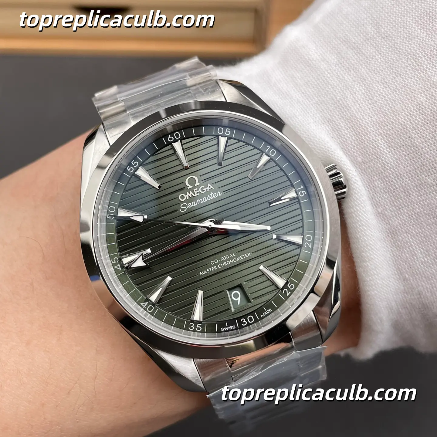 VS Factory Omega Seamaster Aqua Terra Ref.220.10.41.21.10.001 41MM Green Dial Super Clone Watch with Stainless Steel Bracelet 8900 Automatic Movement - Image 2