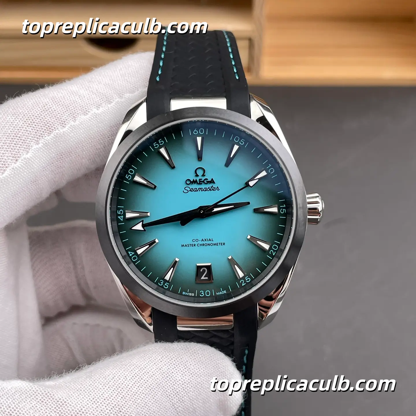 VS Factory Omega Seamaster Aqua Terra Ref.220.32.41.21.03.001 41MM Turquoise Gradient Dial Black Rubber Strap 8900 Movement Super Clone Watch