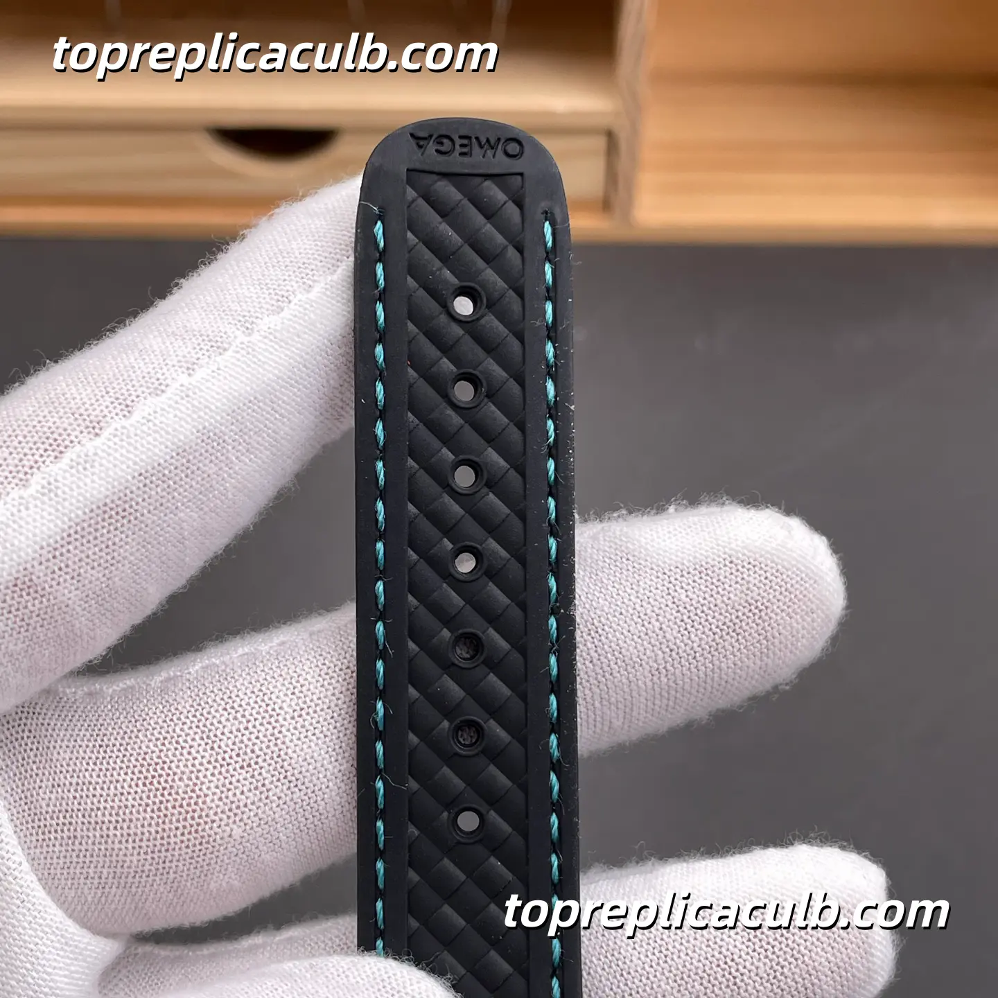 VS Factory Omega Seamaster Aqua Terra Ref.220.32.41.21.03.001 41MM Turquoise Gradient Dial Black Rubber Strap 8900 Movement Super Clone Watch - Image 9