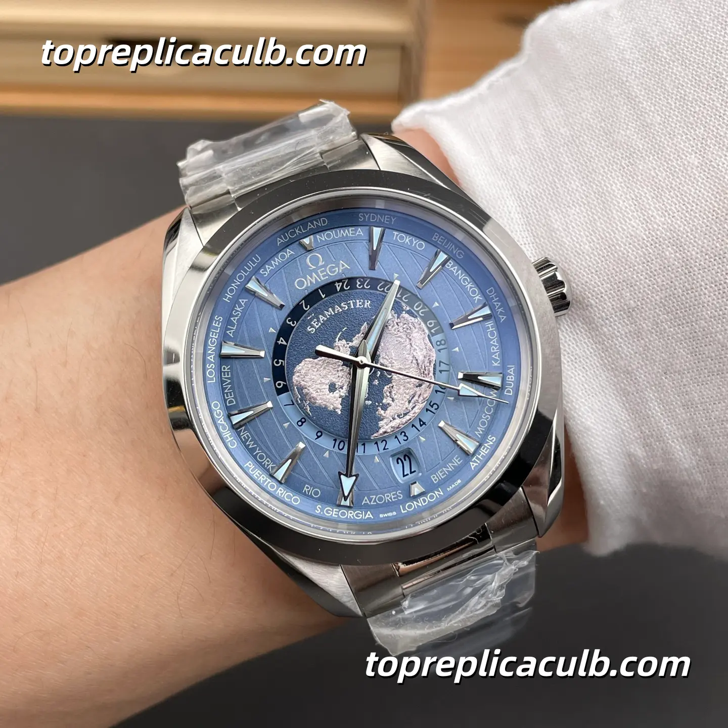 VS Factory Omega Seamaster Aqua Terra Worldtimer 43MM Blue Dial Stainless Steel Super Clone Watch with Integrated Bracelet and World Time Automatic Movement - Image 2