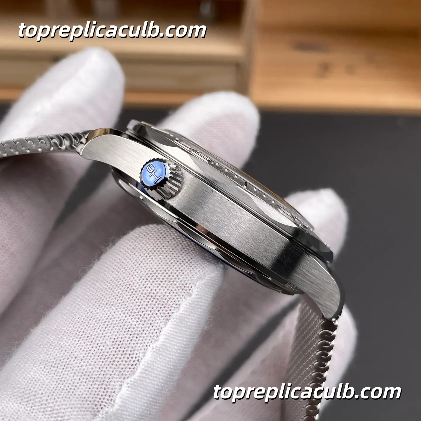 VS Factory Omega Seamaster Diver 300M Ref.210.30.42.20.06.002 42MM Silver Dial Mesh Bracelet Super Clone Watch, 1:1 Replica 2824 Automatic Movement - Image 7