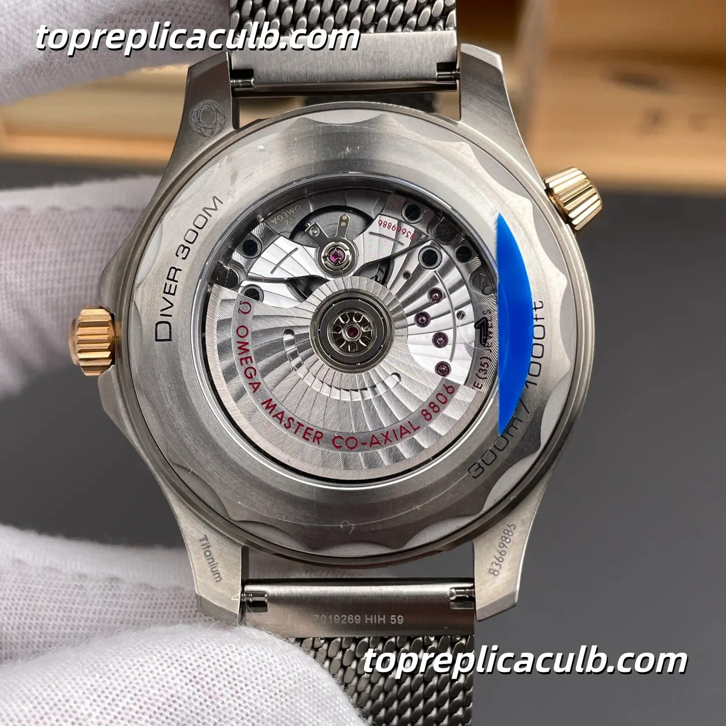 VS Factory Omega Seamaster Diver 300M Ref.210.90.42.20.10.001 42MM Green Dial Titanium Mesh Bracelet 1:1 Clone Watch with 8806 Automatic Movement - Image 6