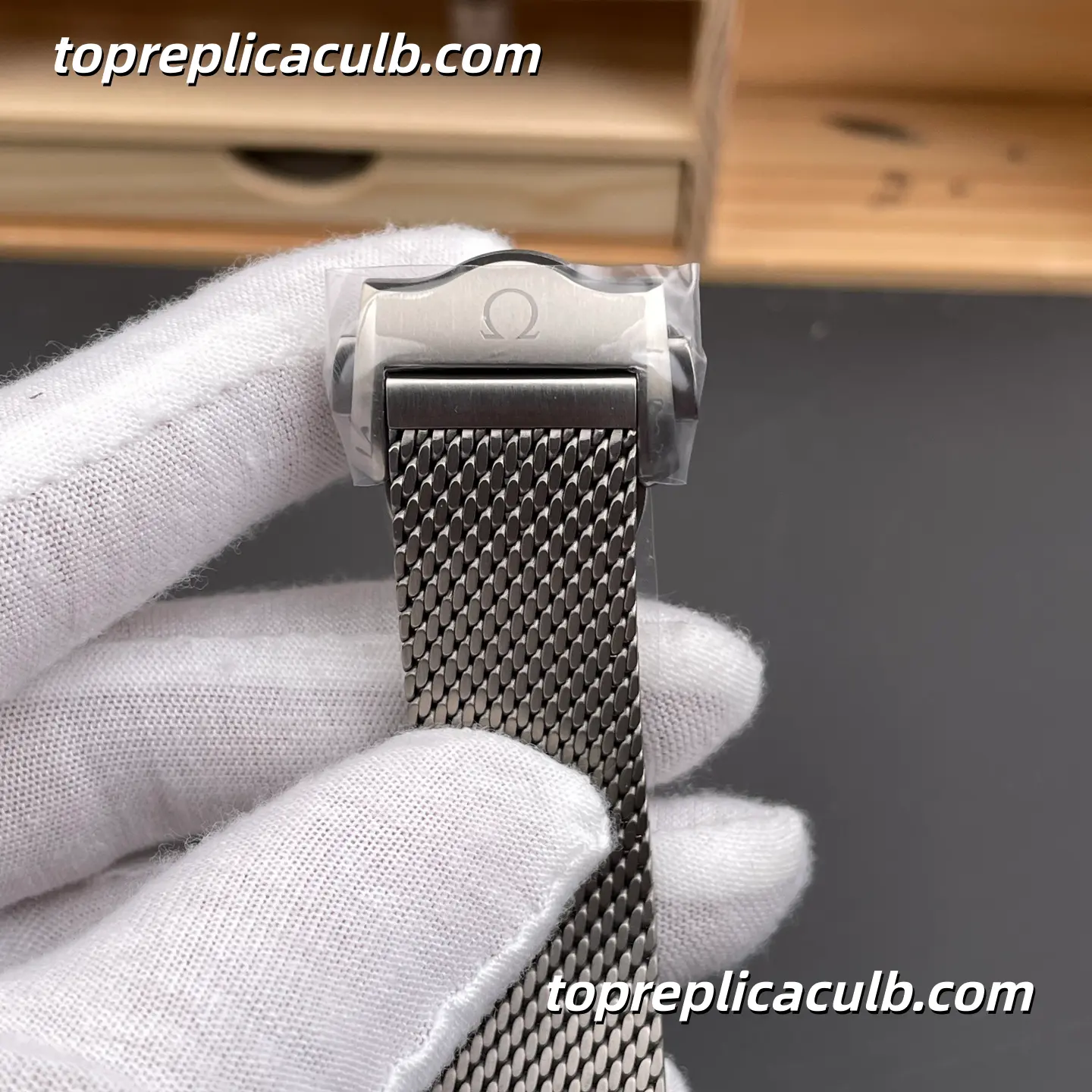 VS Factory Omega Seamaster Diver 300M Ref.210.90.42.20.10.001 42MM Green Dial Titanium Mesh Bracelet 1:1 Clone Watch with 8806 Automatic Movement - Image 9