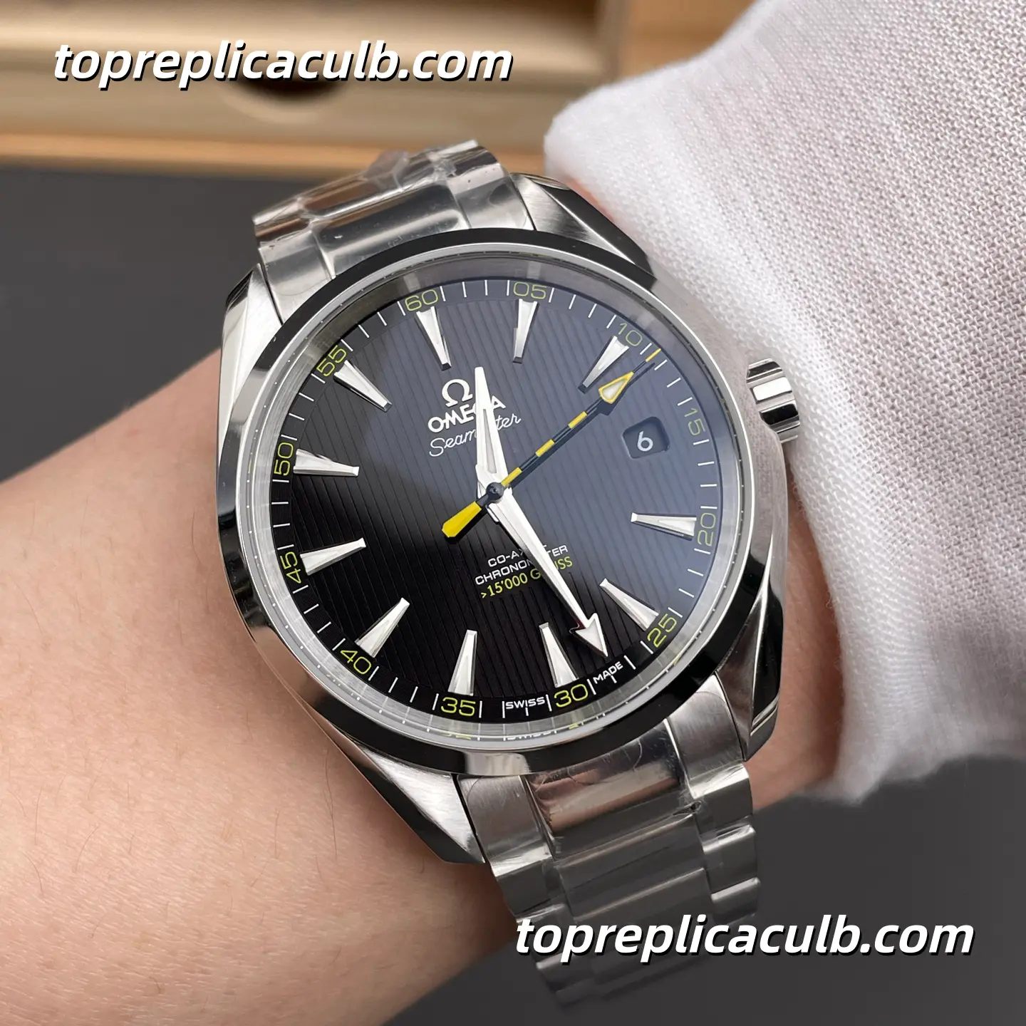 VS Factory Omega Seamaster Ref.231.10.42.21.01.002 “Bumblebee” 41.5MM Black Dial Super Clone Watch with Stainless Steel Bracelet and 1:1 Clone 8508 Automatic Movement - Image 2