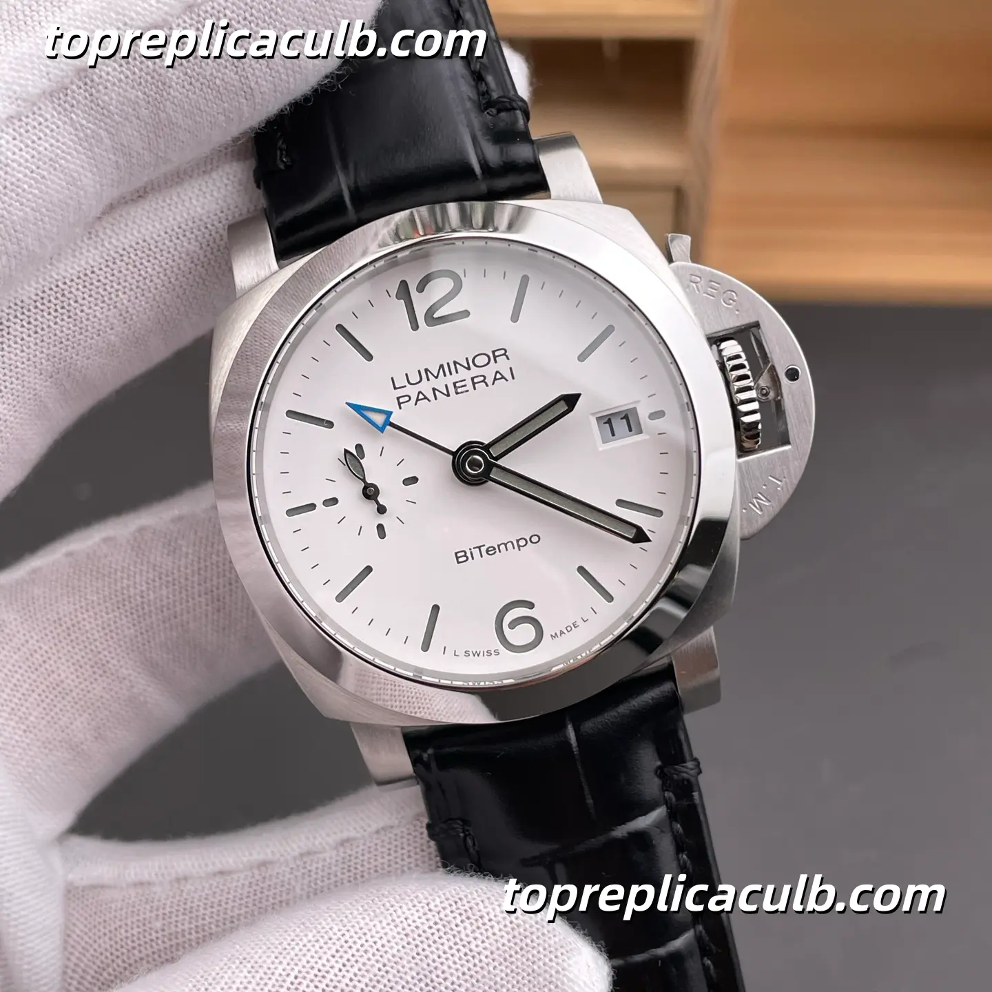 VS Factory Panerai Luminor BiTempo “Polar White” PAM01367 44MM White Dial GMT Blue Arrow Super Clone Watch With P.900/GMT Automatic Movement - Image 4