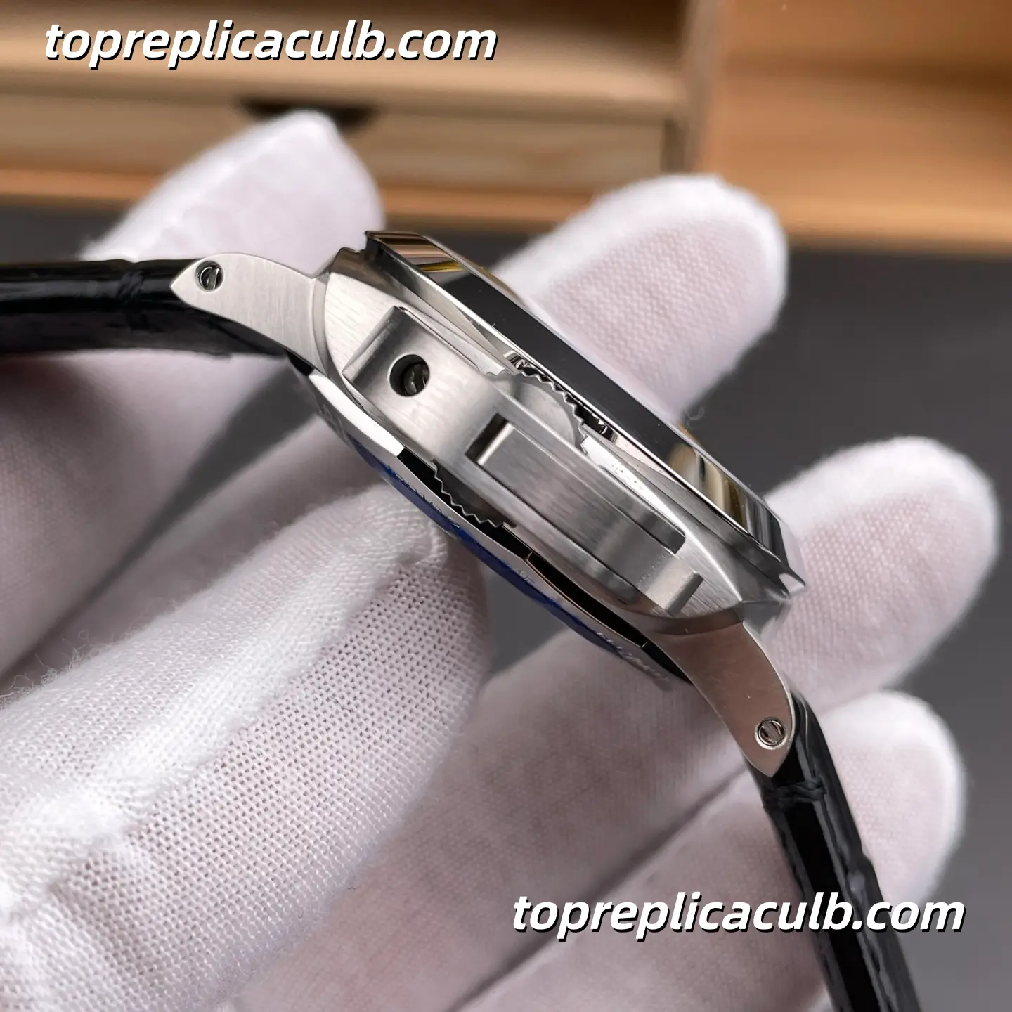 VS Factory Panerai Luminor BiTempo “Polar White” PAM01367 44MM White Dial GMT Blue Arrow Super Clone Watch With P.900/GMT Automatic Movement - Image 5