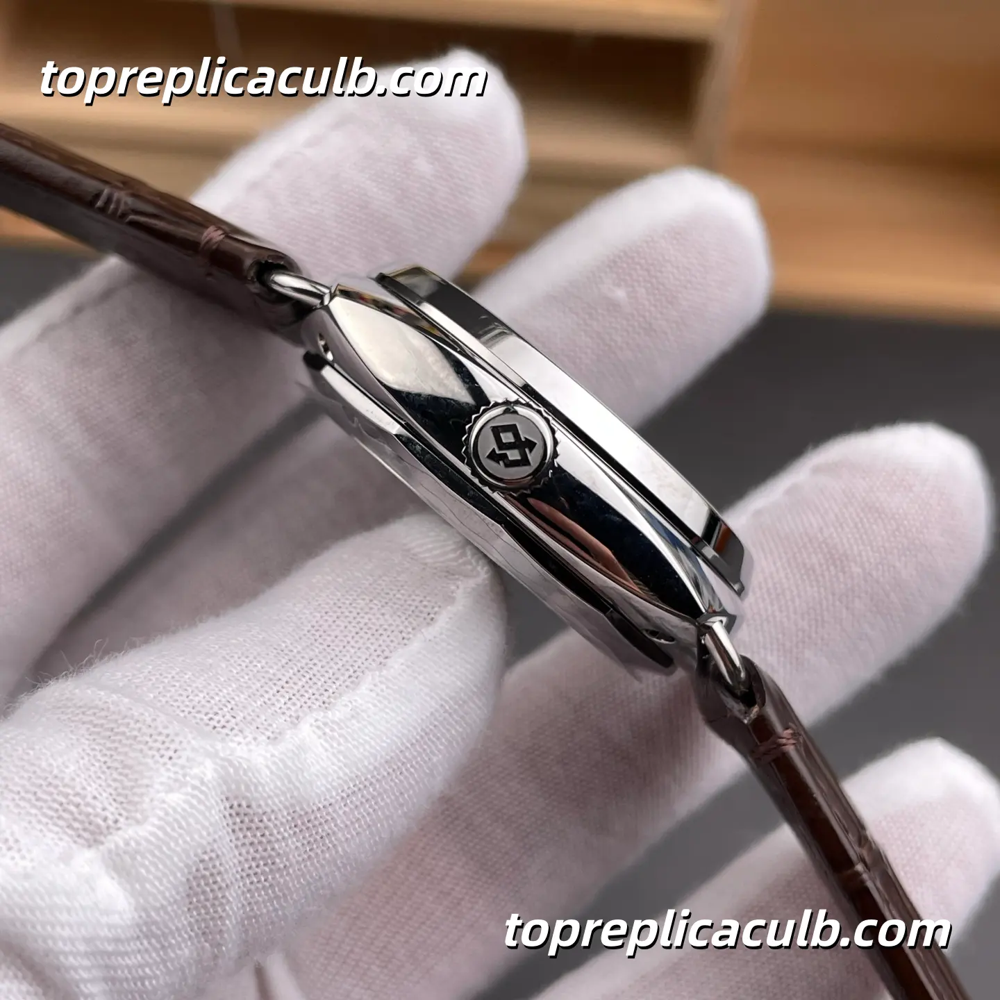 VS Factory Panerai Radiomir “Green Forest” PAM01386 40MM Gradient Green Dial Brown Leather Strap Super Clone Watch With P.900 Automatic Movement - Image 5
