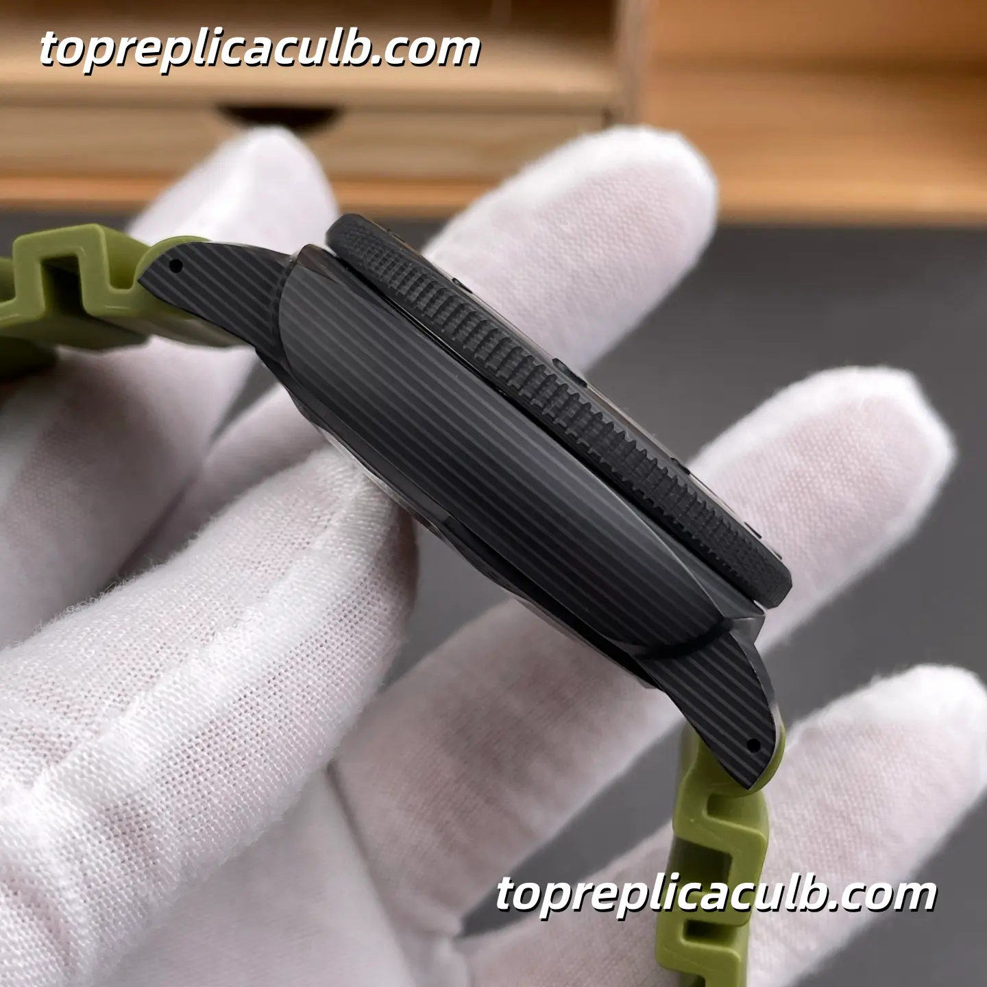 VS Factory Panerai Submersible Marina Militare “Green Beast” PAM00961 47MM Carbotech Style Case Forged Carbon Dial Army Super Clone Watch With Cal.P.9010 Automatic Movement - Image 6