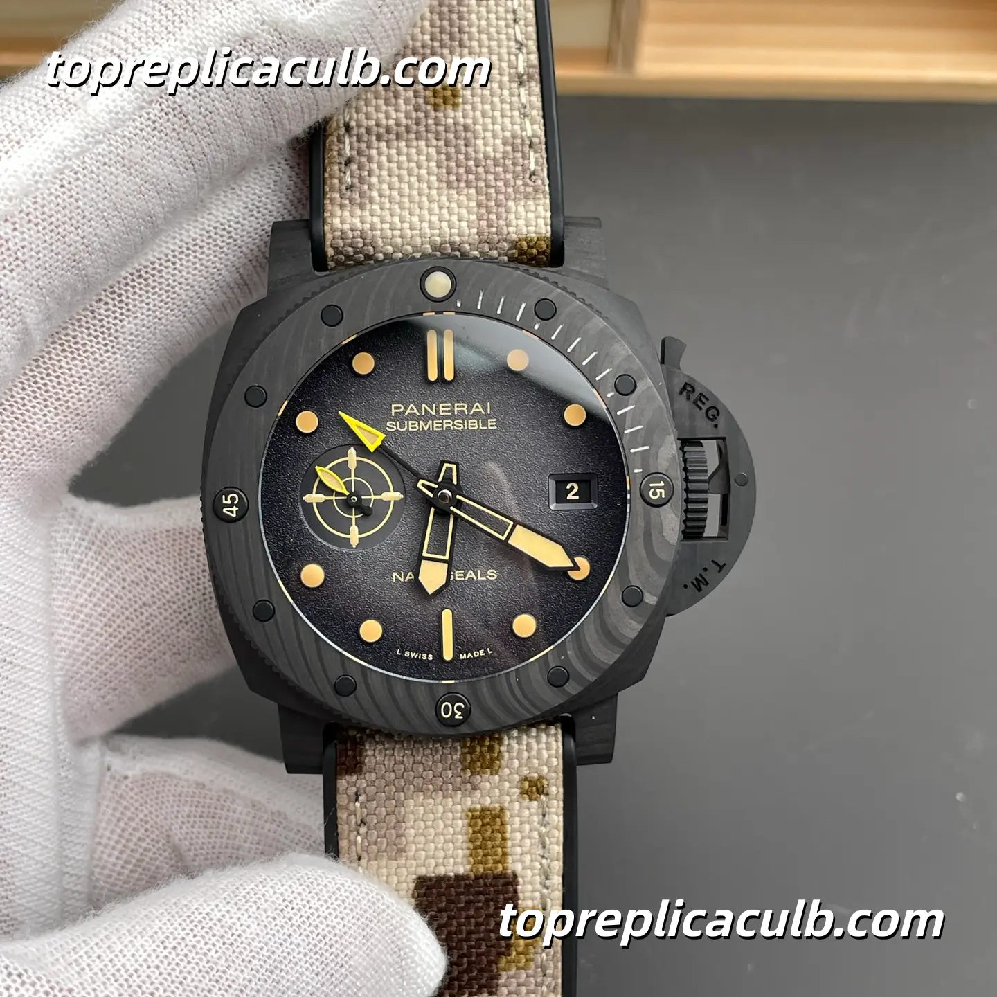 VS Factory Panerai Submersible Navy SEALs PAM01513 47MM Carbotech Case Black Gradient Dial Desert Camouflage Fabric Strap Super Clone Watch