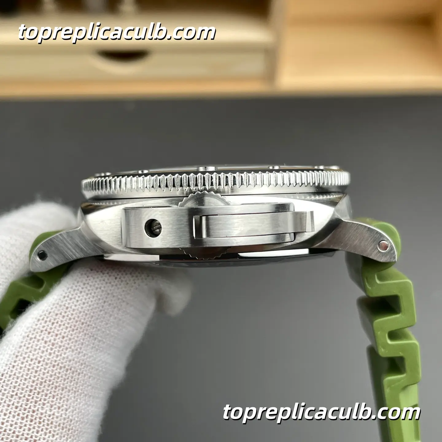 VS Factory Panerai Submersible PAM01226 44MM Stainless Steel Case White Dial Green Rubber Strap Super Clone Watch With P.900 Automatic Movement - Image 6