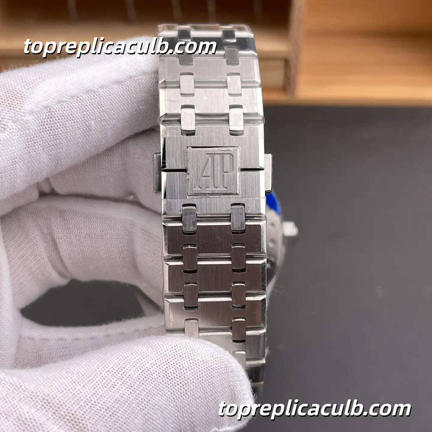ZF Factory Audemars Piguet Royal Oak 41MM 15510BC.OO.1320BC.02 Blue Grande Tapisserie Dial White Gold Style Bracelet Super Clone Watch with 4302 1:1 Automatic Movement - Image 8