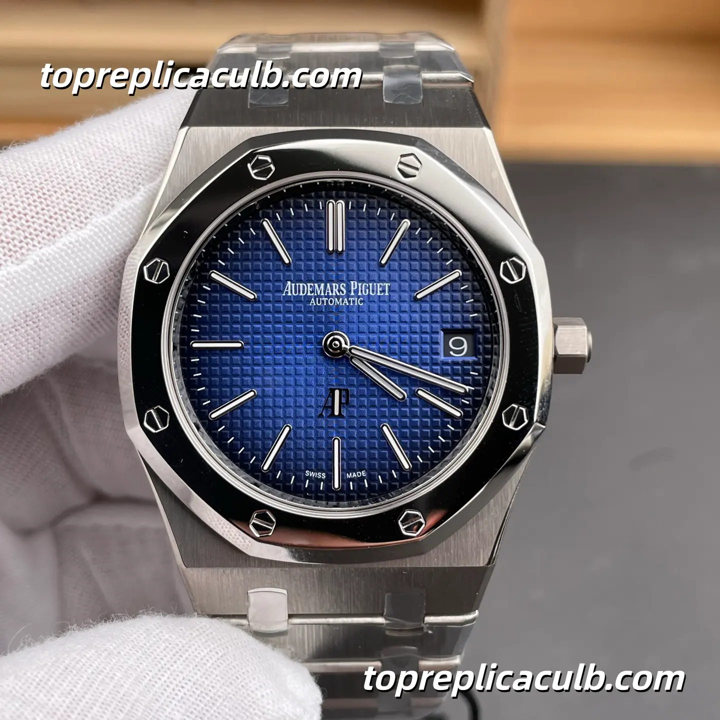 ZF Factory Audemars Piguet Royal Oak Jumbo Extra-Thin 39MM 15202IP.OO.1240IP.01 Blue Petite Tapisserie Dial Super Clone Watch with 2121 Automatic Movement - Image 3