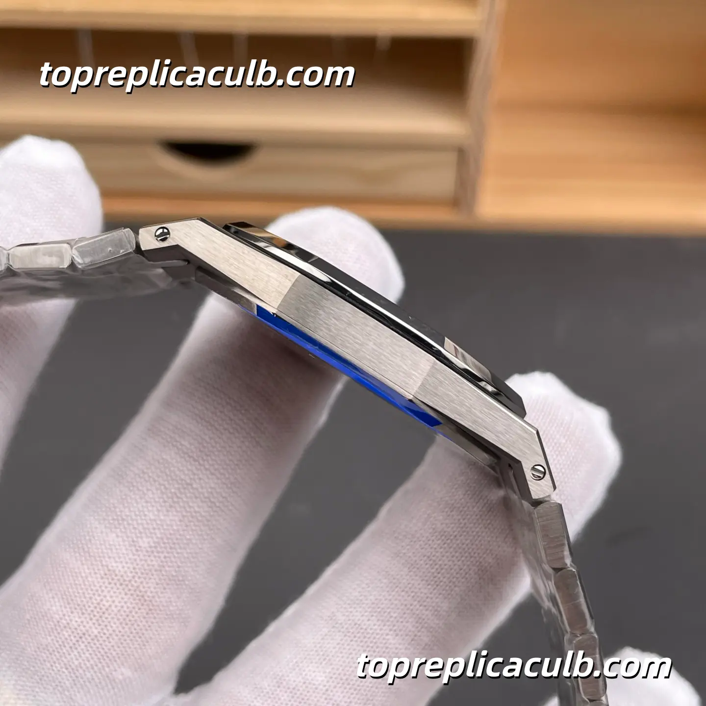 ZF Factory Audemars Piguet Royal Oak Jumbo Extra-Thin 39MM 15202IP.OO.1240IP.01 Blue Petite Tapisserie Dial Super Clone Watch with 2121 Automatic Movement - Image 6