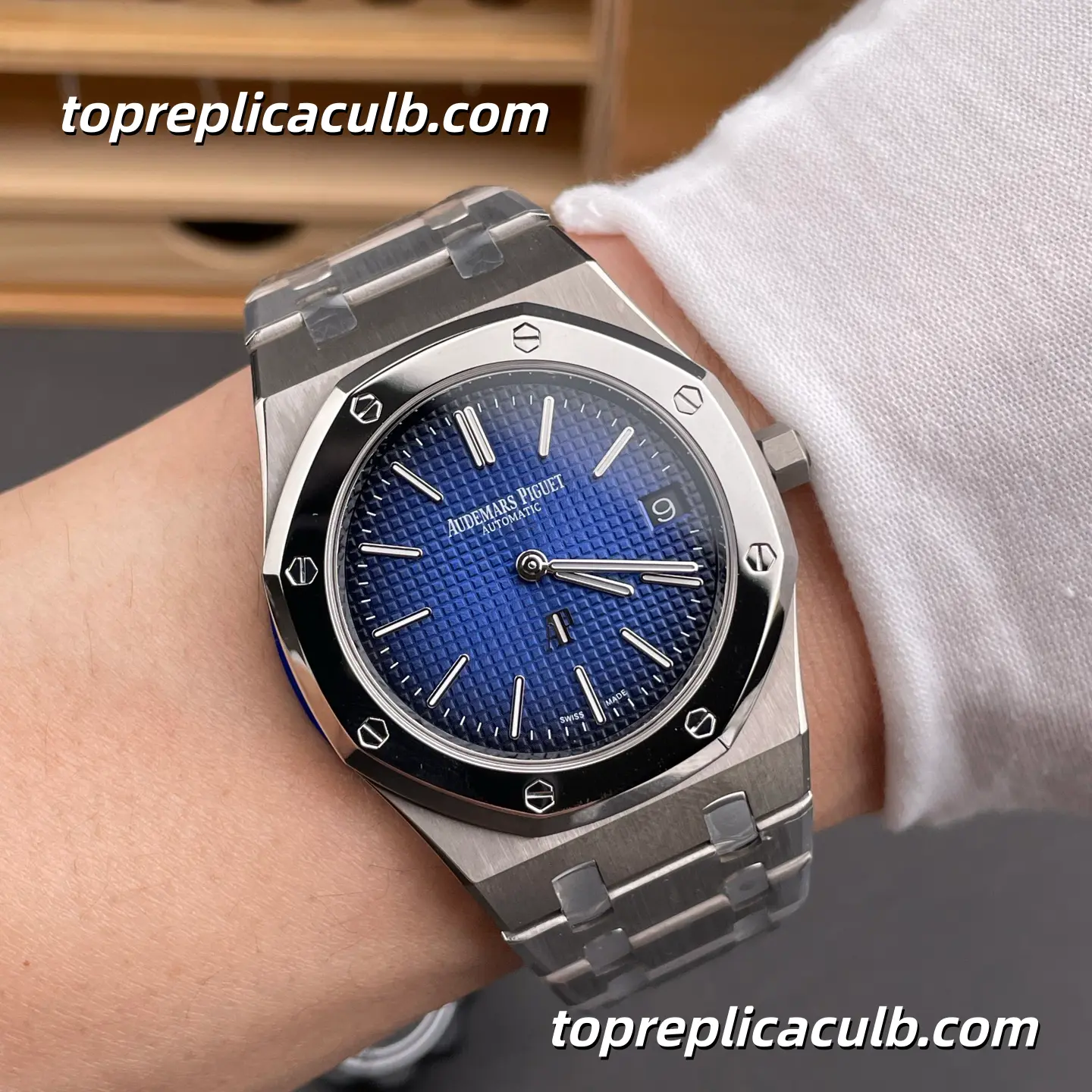 ZF Factory Audemars Piguet Royal Oak Jumbo Extra-Thin 39MM 15202IP.OO.1240IP.01 Blue Petite Tapisserie Dial Super Clone Watch with 2121 Automatic Movement - Image 2