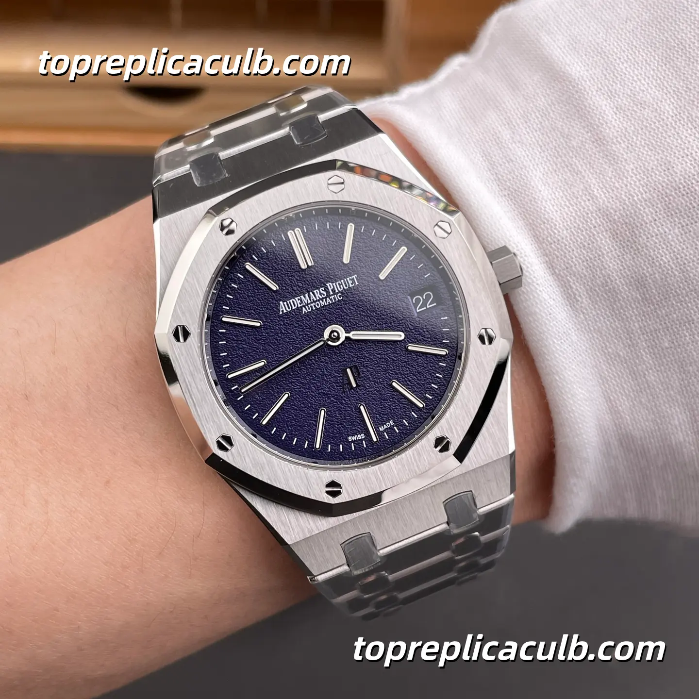 ZF Factory Audemars Piguet Royal Oak Jumbo Extra-Thin 39MM 16202BC.OO.1240BC.02 Smoked Blue Dial White Gold Style Super Clone Watch with Integrated Bracelet and Ultra-Thin Automatic Movement - Image 2
