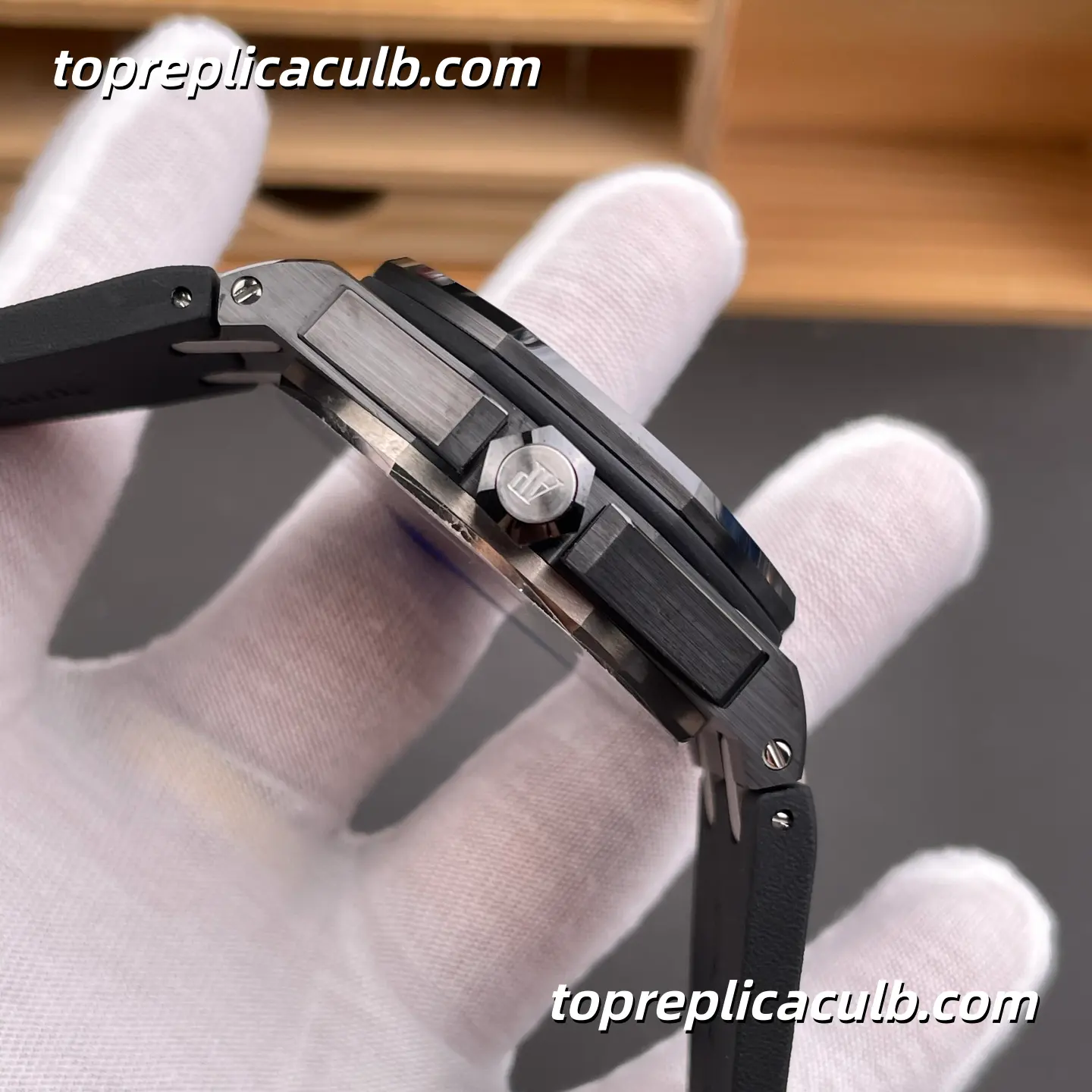 ZF Factory Audemars Piguet Royal Oak Offshore Ref.15707CE.OO.A002CA.01 42MM Black Dial Super Clone Watch with Black Rubber Strap and 1:1 Automatic Movement - Image 5