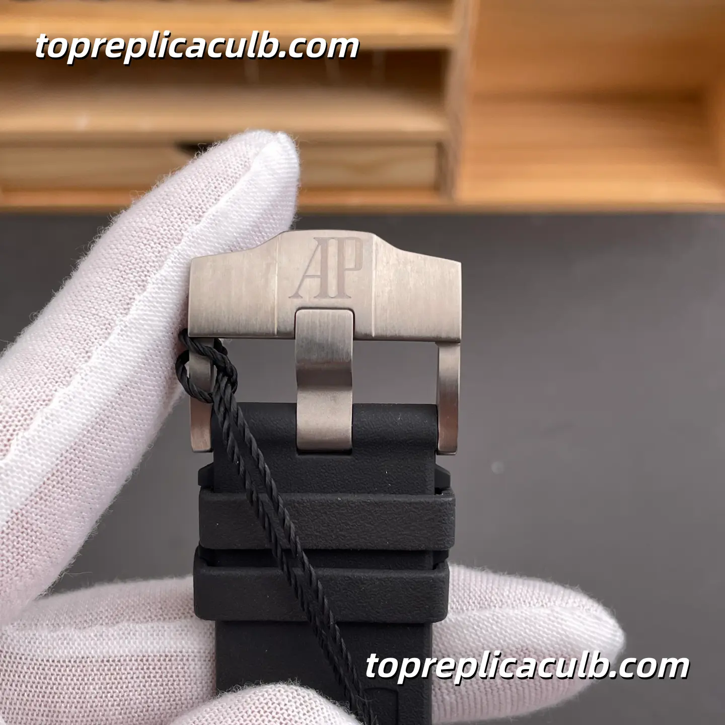 ZF Factory Audemars Piguet Royal Oak Offshore Ref.15707CE.OO.A002CA.01 42MM Black Dial Super Clone Watch with Black Rubber Strap and 1:1 Automatic Movement - Image 8