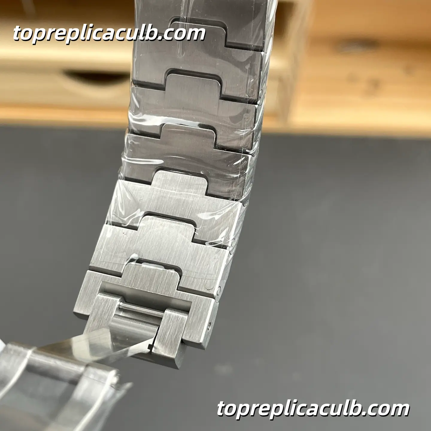 BV Factory Cartier Santos Large Model Super Clone Watch 39.8MM Silver Dial W2SA0009 - Image 7