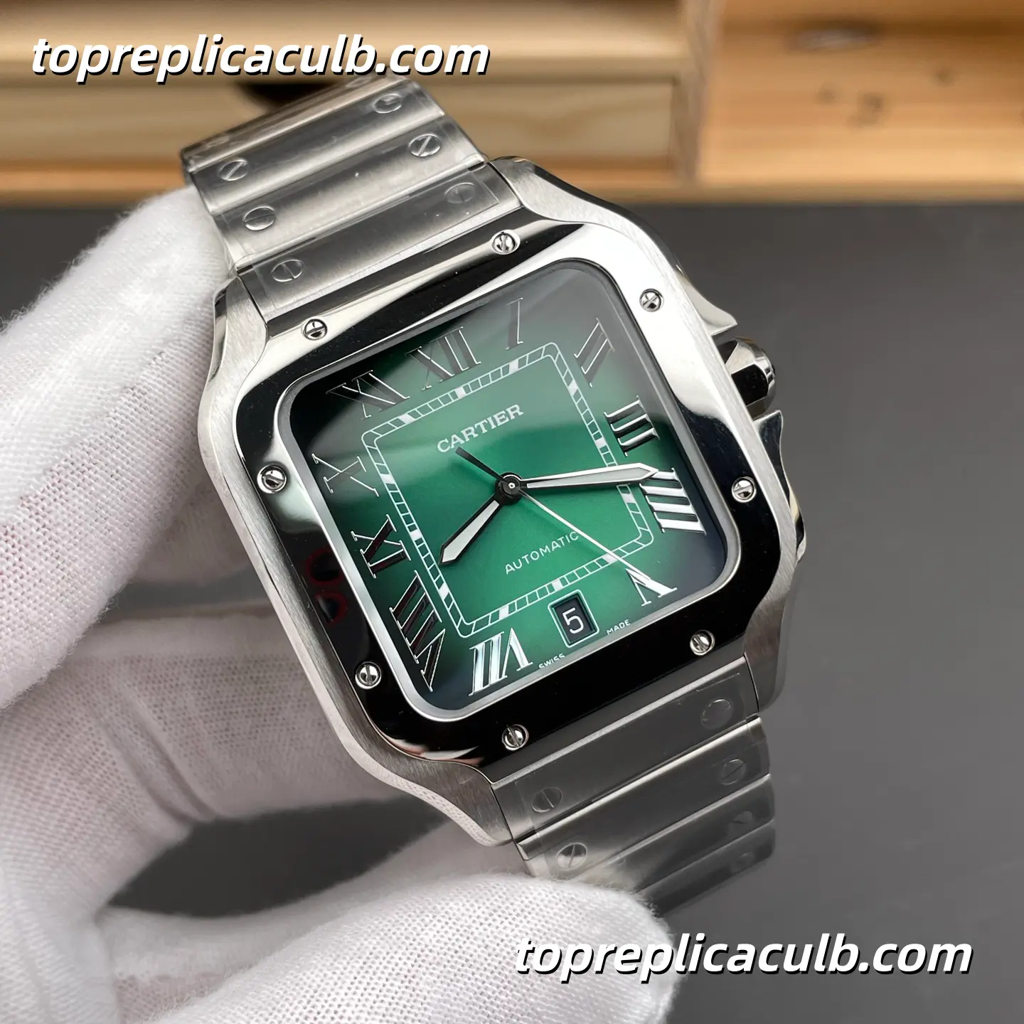 BV Factory Cartier Santos Super Clone Watch 39.8MM Green Dial WSSA0062 - Image 4