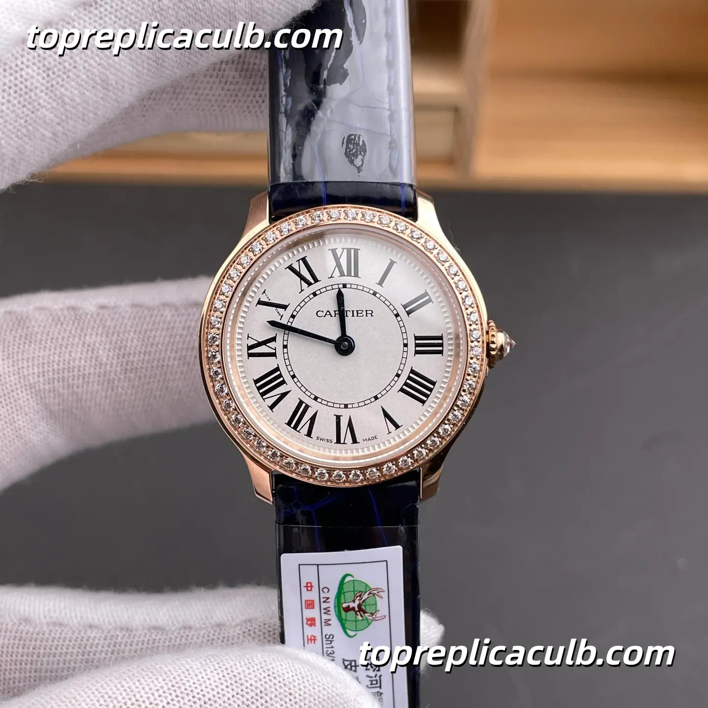 Cartier Ronde Super Clone Watch 29MM Silver Dial Diamond Bezel WJRN0009