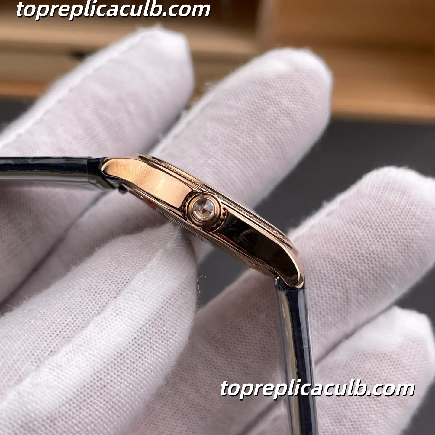 Cartier Ronde Super Clone Watch 29MM Silver Dial Diamond Bezel WJRN0009 - Image 5