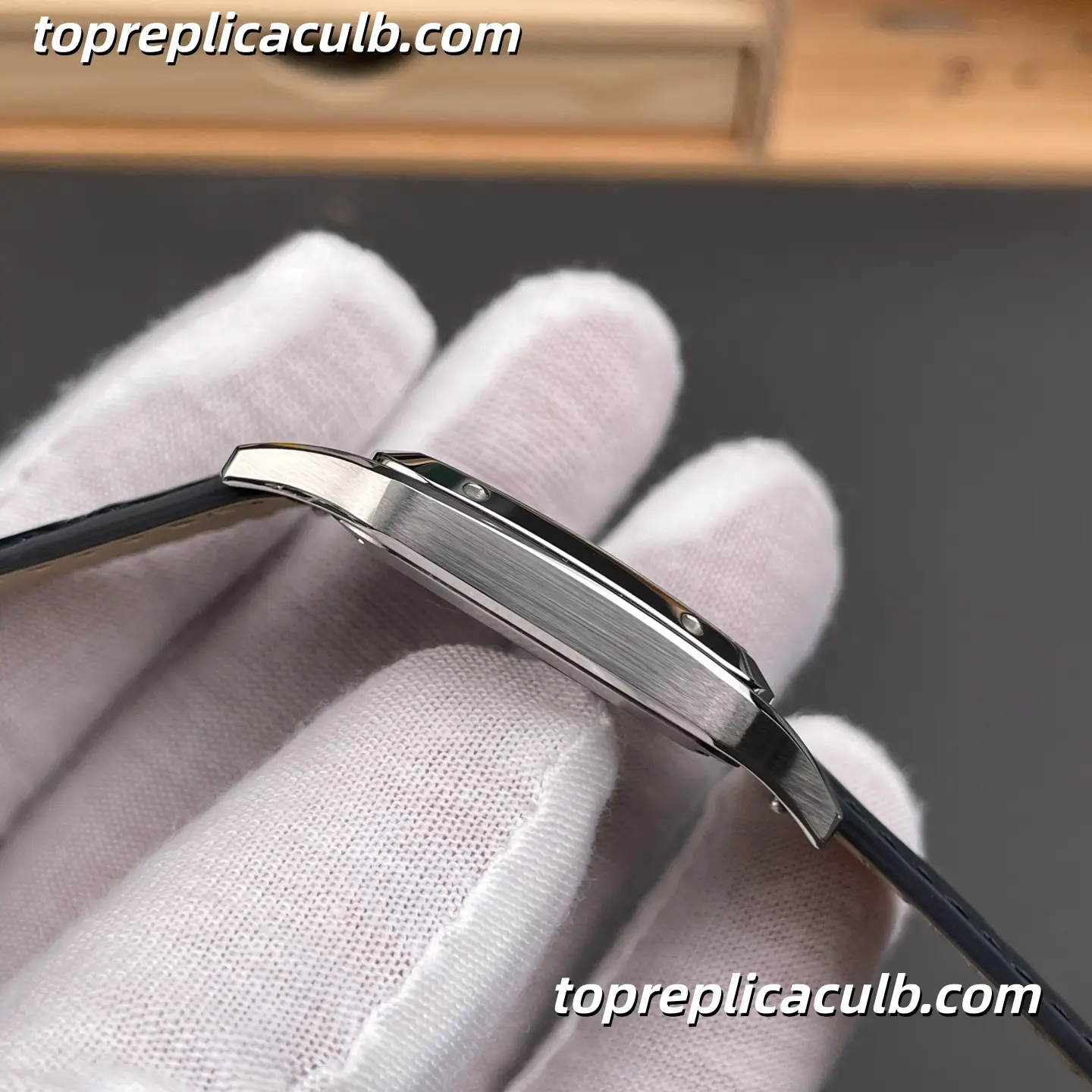 F1 Factory Cartier Santos Large Model Super Clone Watch 43.5MM Silver Dial WSSA0022 - Image 6